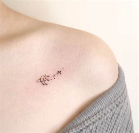 meaningful collar bone tattoos for females|50 Stunning Collarbone Tattoos To Spark Creativity。